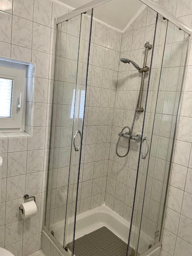 Easystay#2 Cozy Studio In Kliniknaehe, Mit Netflix,Kueche & Bad باد اوينهاوسن المظهر الخارجي الصورة